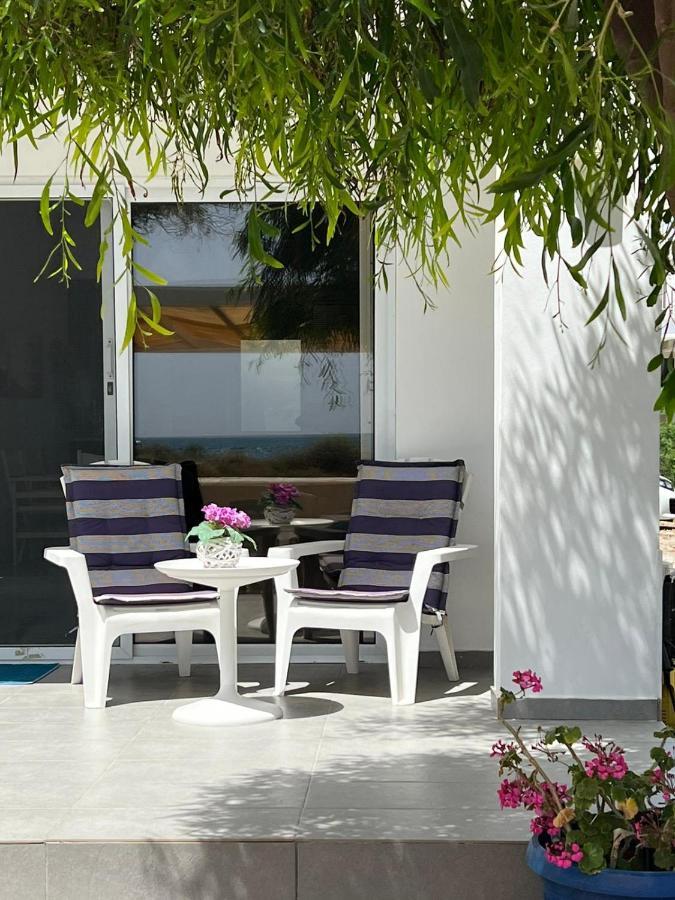 Cozy Beach House Перволия Экстерьер фото