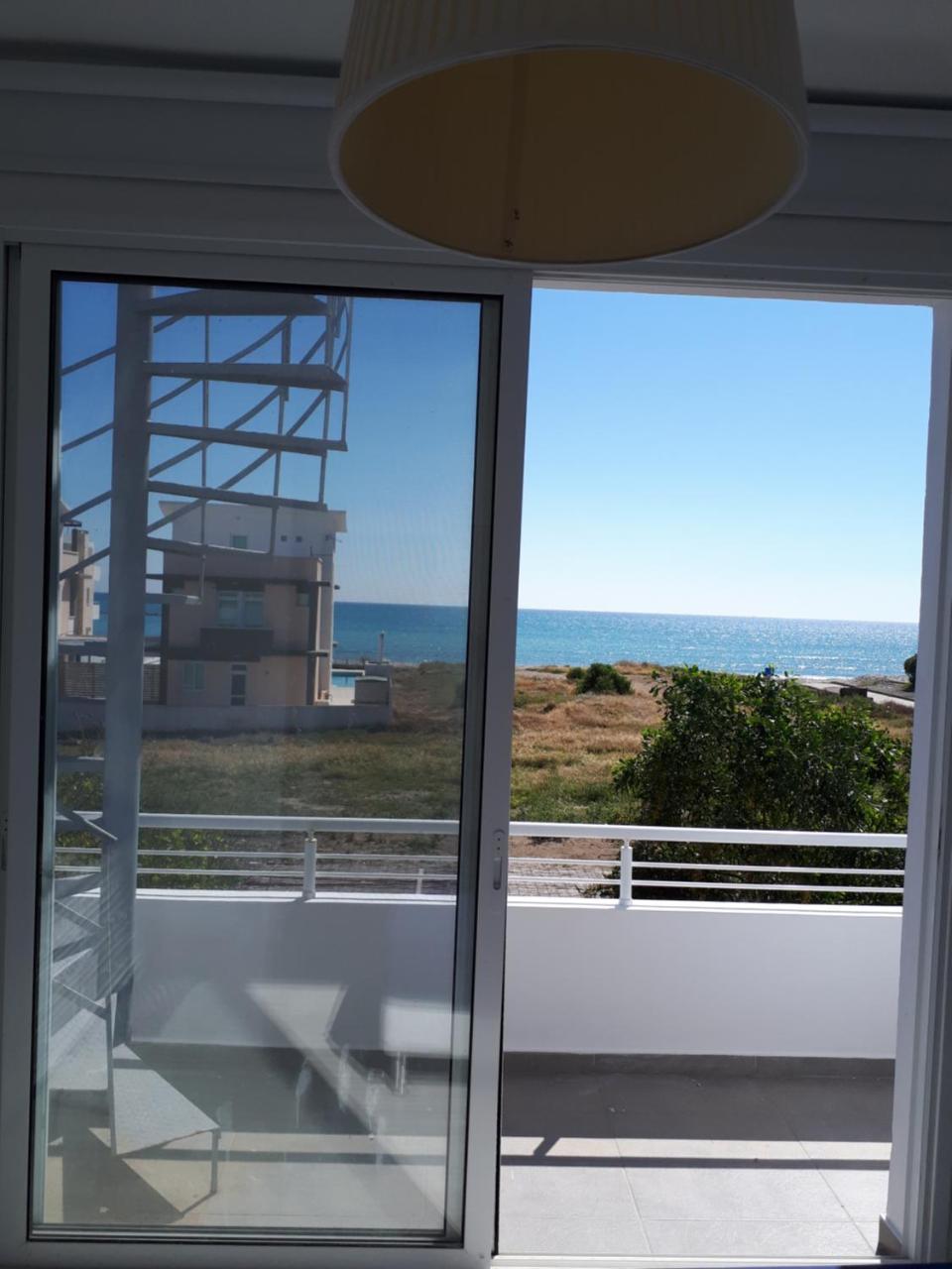 Cozy Beach House Перволия Экстерьер фото
