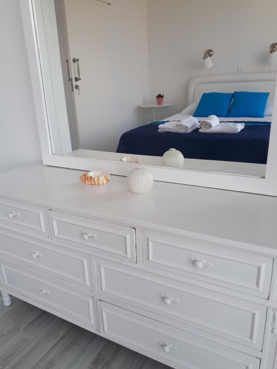 Cozy Beach House Перволия Экстерьер фото