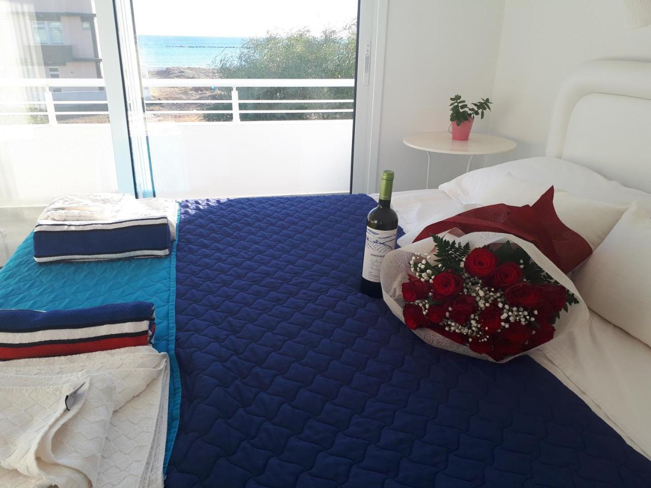 Cozy Beach House Перволия Экстерьер фото