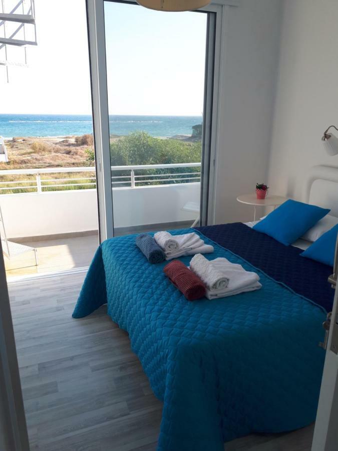 Cozy Beach House Перволия Экстерьер фото